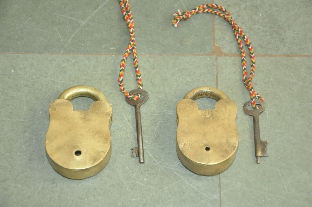 2 Pc Vintage Solid Bird & Lines Engraved Handcrafted Brass Padlocks