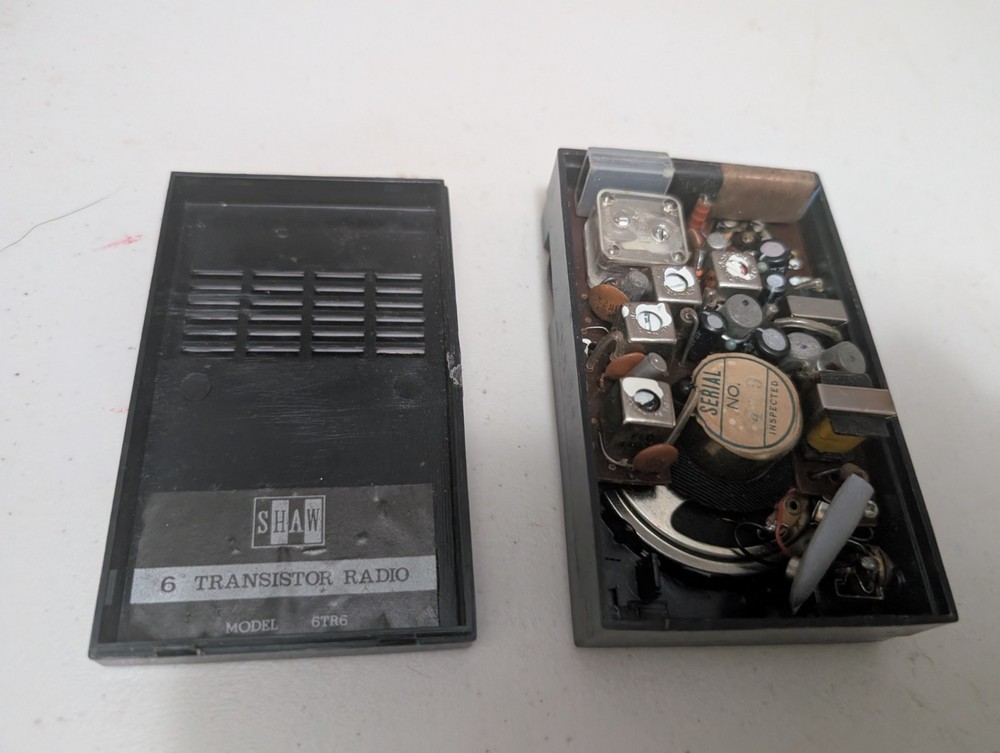 Shaw 6 Transistor Radio w/Case - 6TR6 *Untested*
