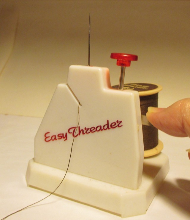 Vintage Easy Threader ©1990 CSI Needle Threader, Instructions, Original Box