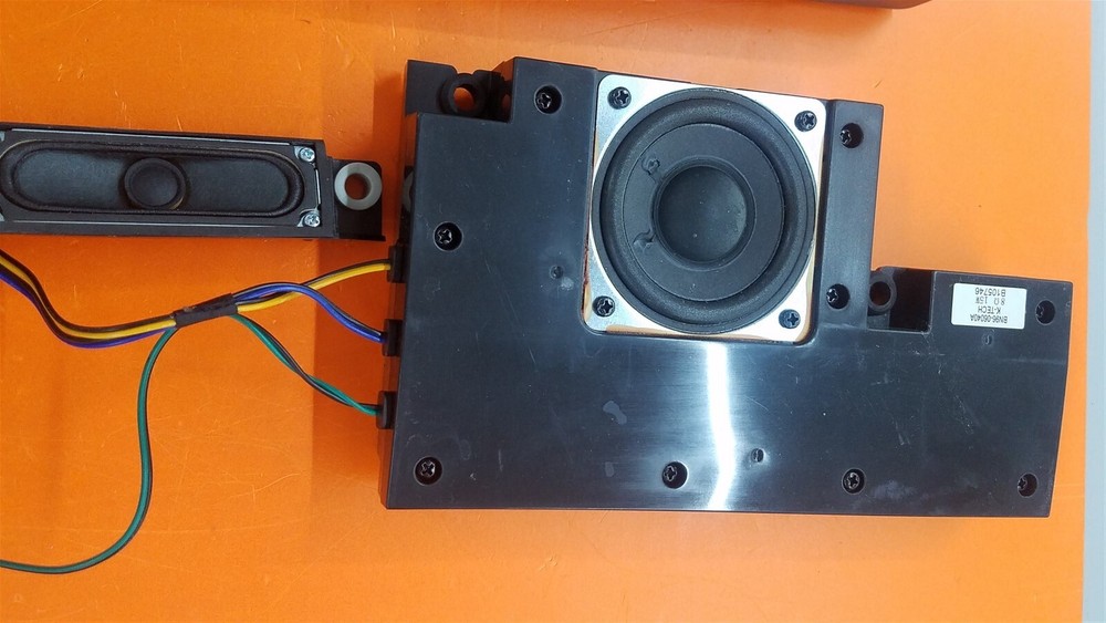 ⭐️⭐️⭐️⭐️⭐️ TV Complete Speaker Set Samsung LN-T4671F