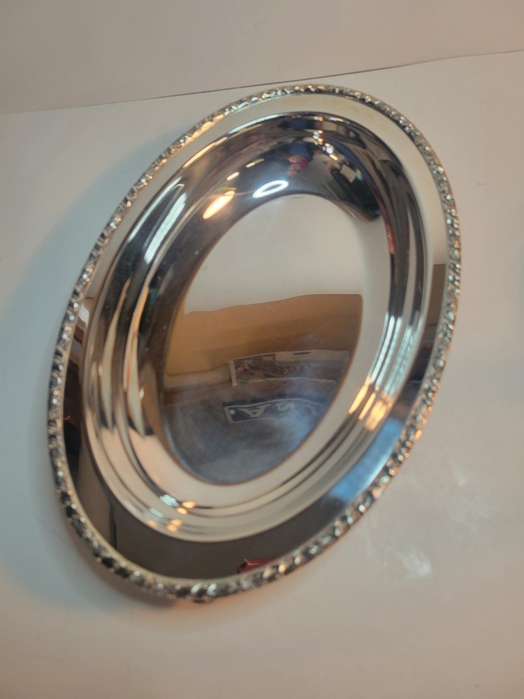 Silver Plate Henley Community Oval Divided Covered Dish