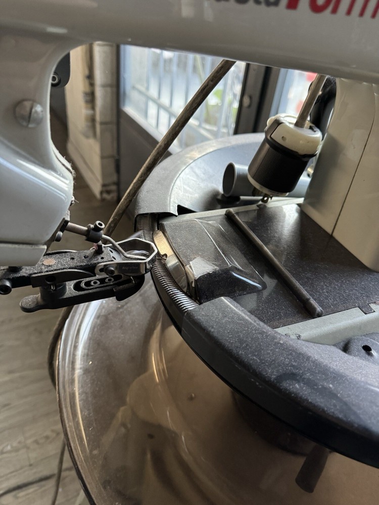 Linking Machine