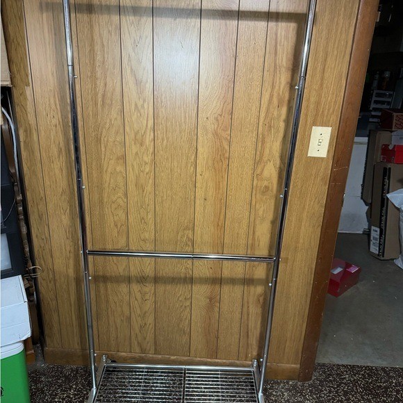 Chrome Rolling Garment Rack Adjustable Height Extendable Hanging Clothes Rail