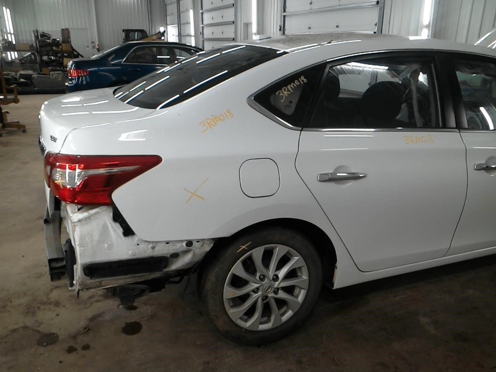 Driver Left Front Spindle/Knuckle Fits 11-25 LEAF 104953009