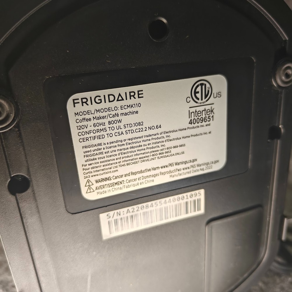 Frigidaire ECMK110 Single‑Serve Coffee Maker Black PREOWNED NO BOX