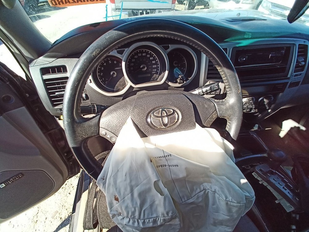 2005 4 RUNNER Jack and Spare Tire tools. 12804495