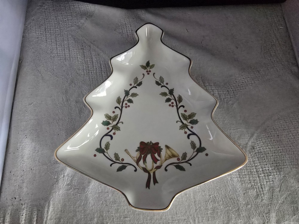 Mikasa Holiday Elegance Tree Candy Dish