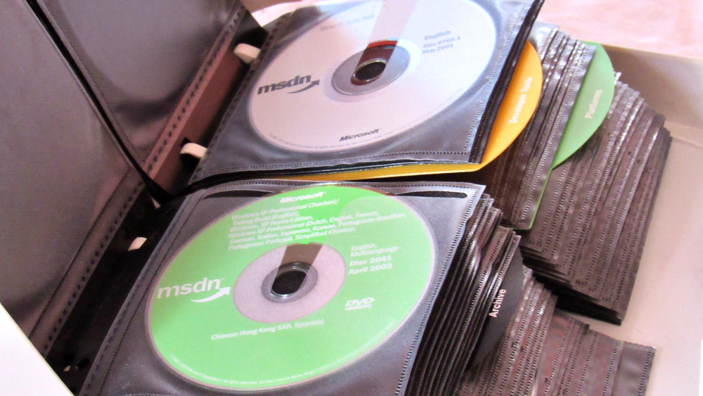 New MSDN Microsoft Developer Discs Library Archive Index SDK Platforms HARD CASE