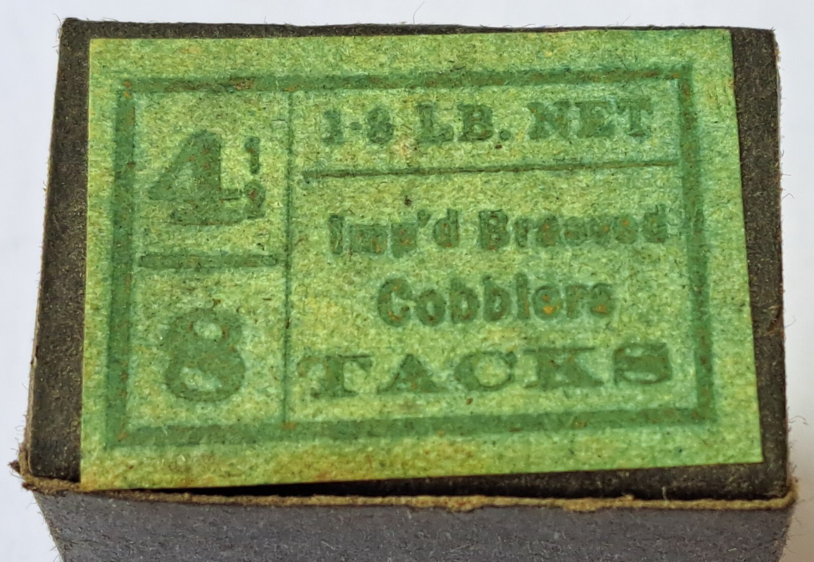 Antique Unbranded Improved Brassed Cobblers Tacks Nails ~ Size 4 1/2 / 8