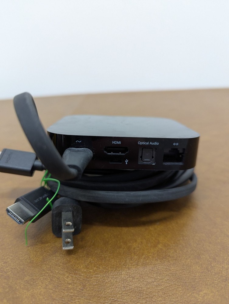 Apple TV 3rd Generation Media Streaming Device HDMI