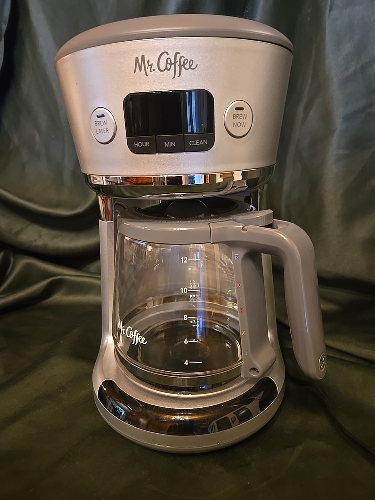 Mr. Coffee Digital Easy Measure 12-Cup Coffeemaker, Used