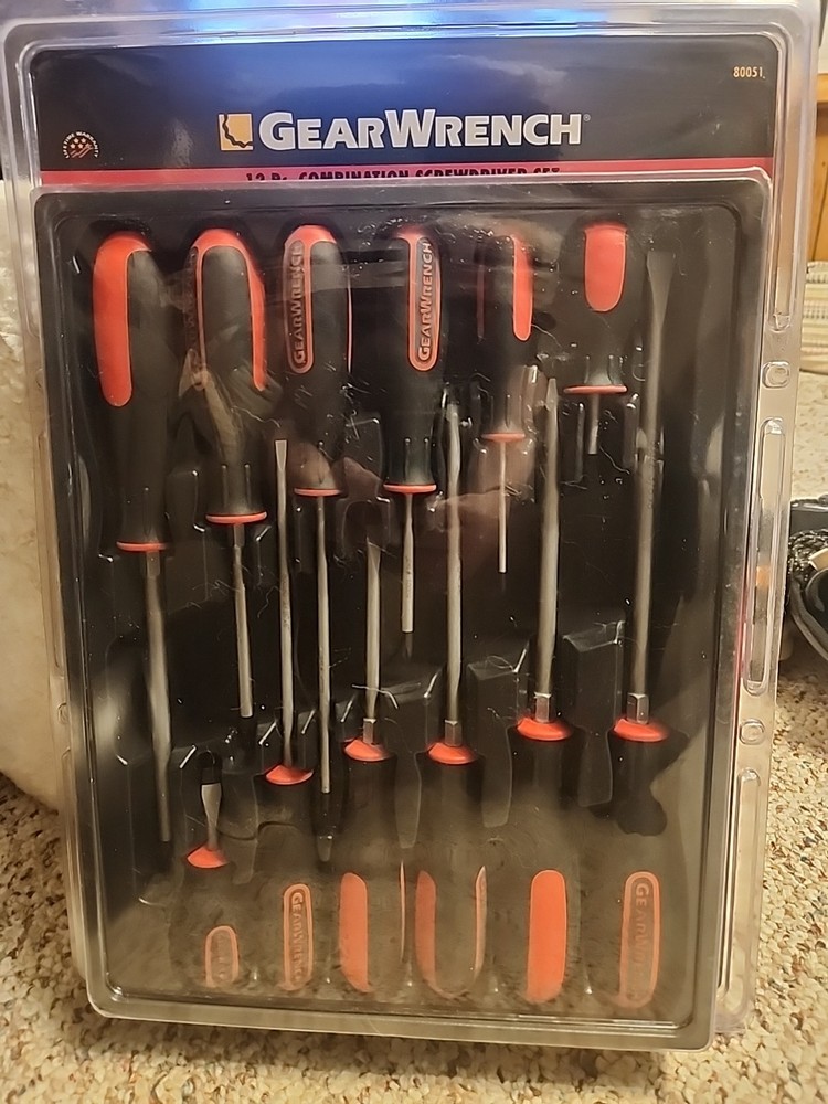 Gearwrench 12 Pc.  combination screwdriver set 80051