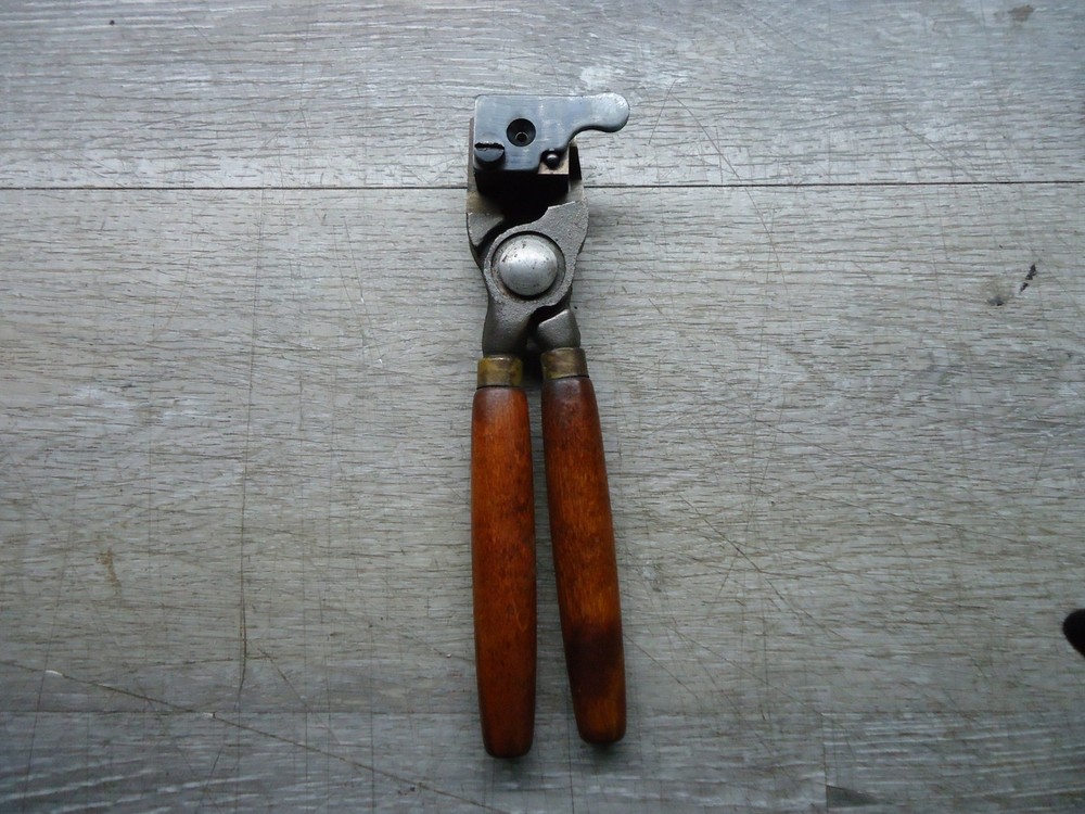 LYMAN BULLET MOLD 313248