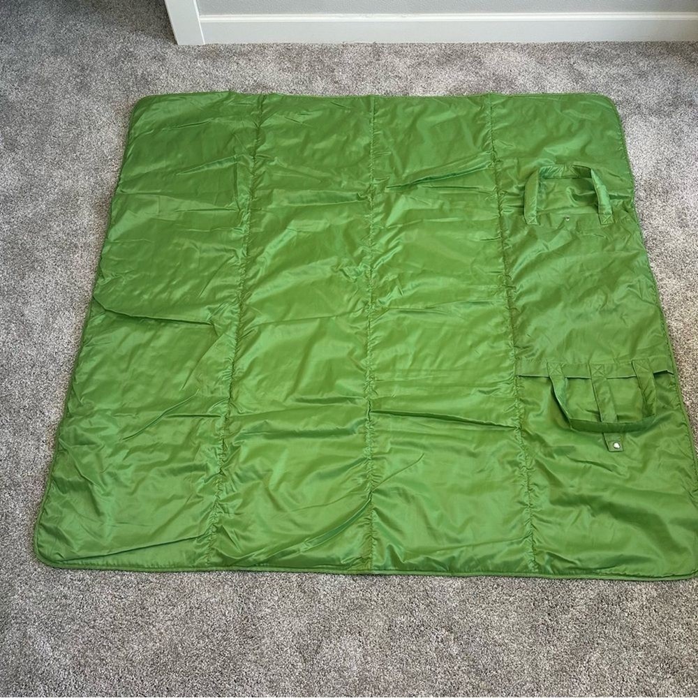 Pottery Barn Kids Packable Beach Blanket Tote Picnic EUC