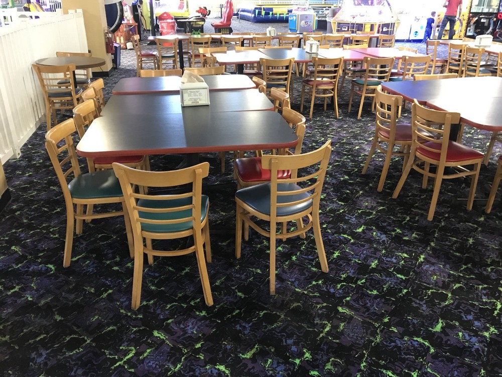 Tables/Chairs Set