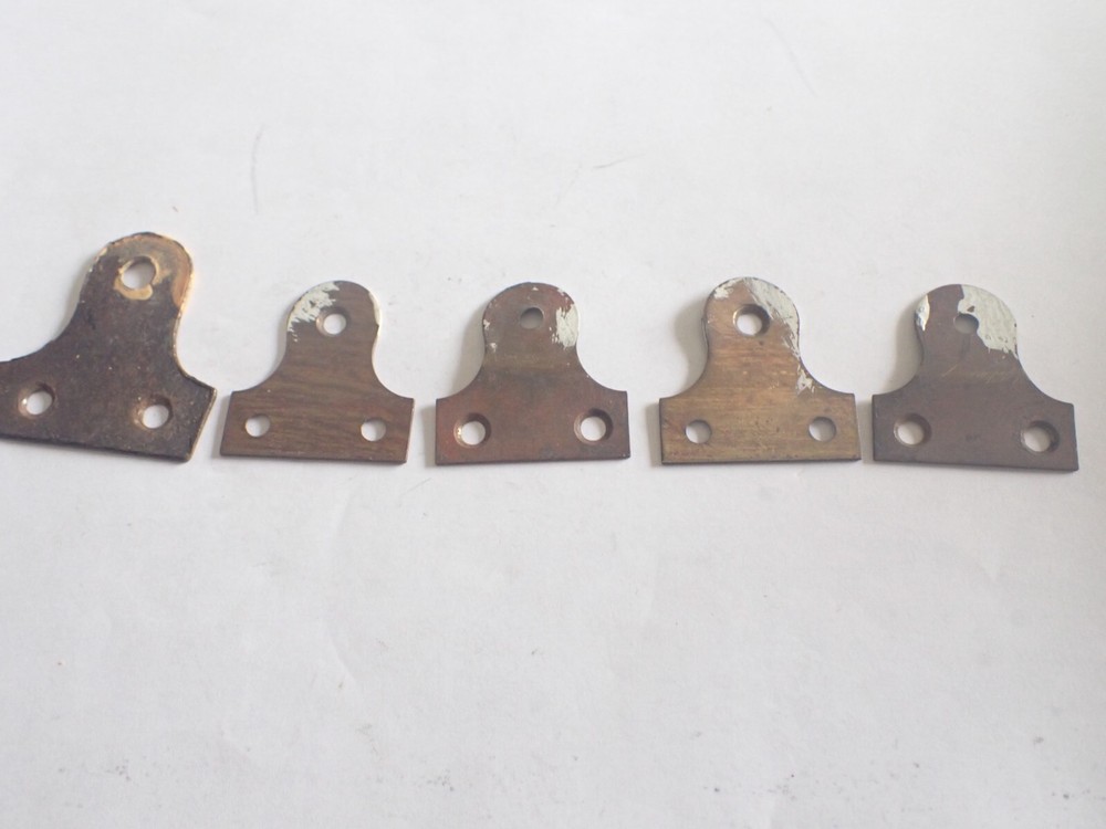 FIVE CLOCK WALL HANGERS