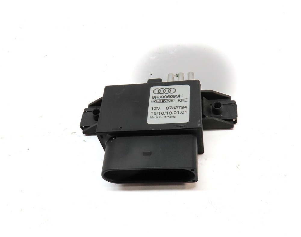 2011 AUDI Q5 (B8 8R) 3.2L (CALB) ENGINE FUEL PUMP RELAY CONTROL MODULE