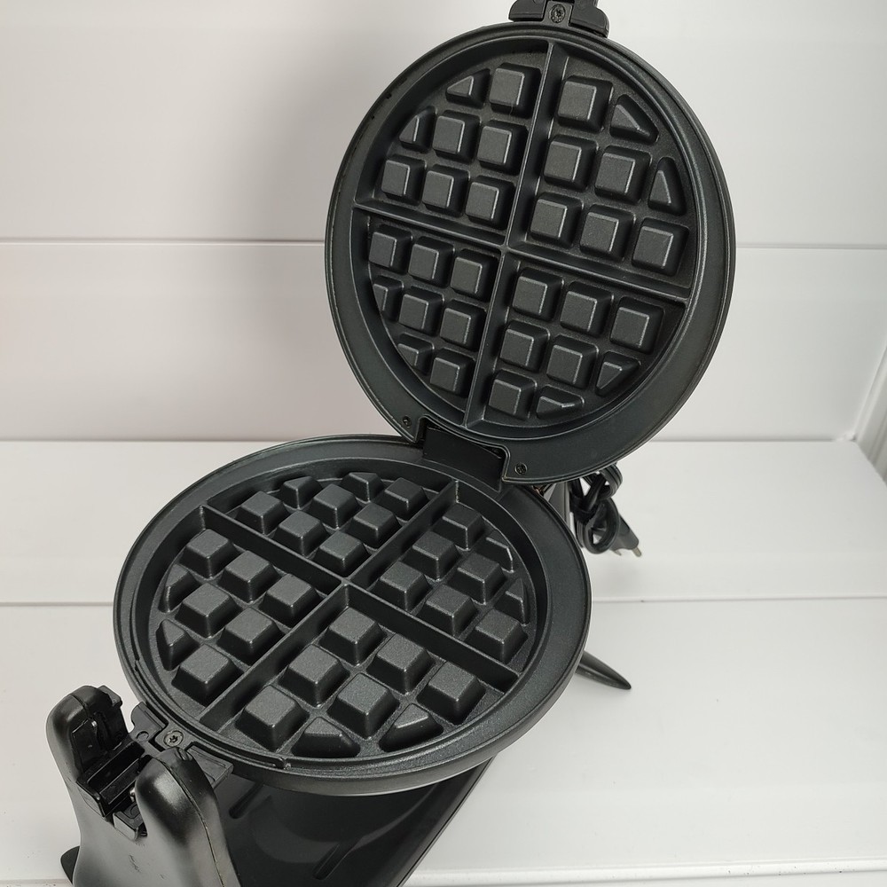 GE Rotating Belgium Waffle Maker Model 898678 Tested Works