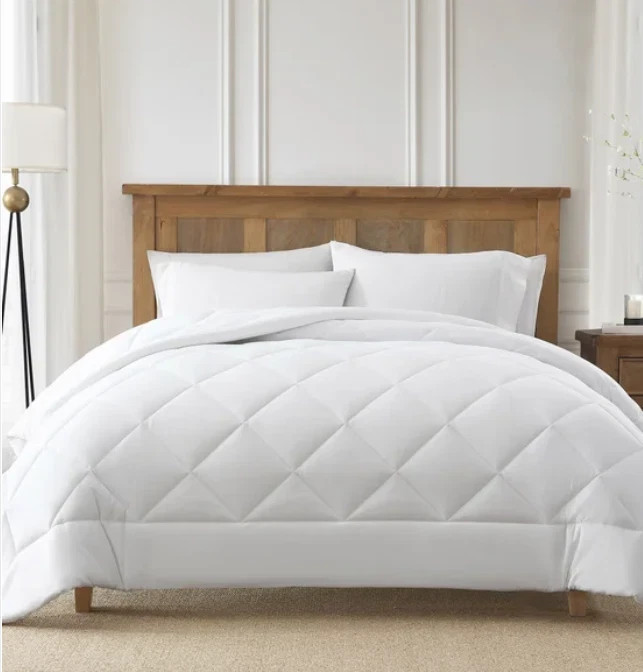Sutton Place Cooling Comforter