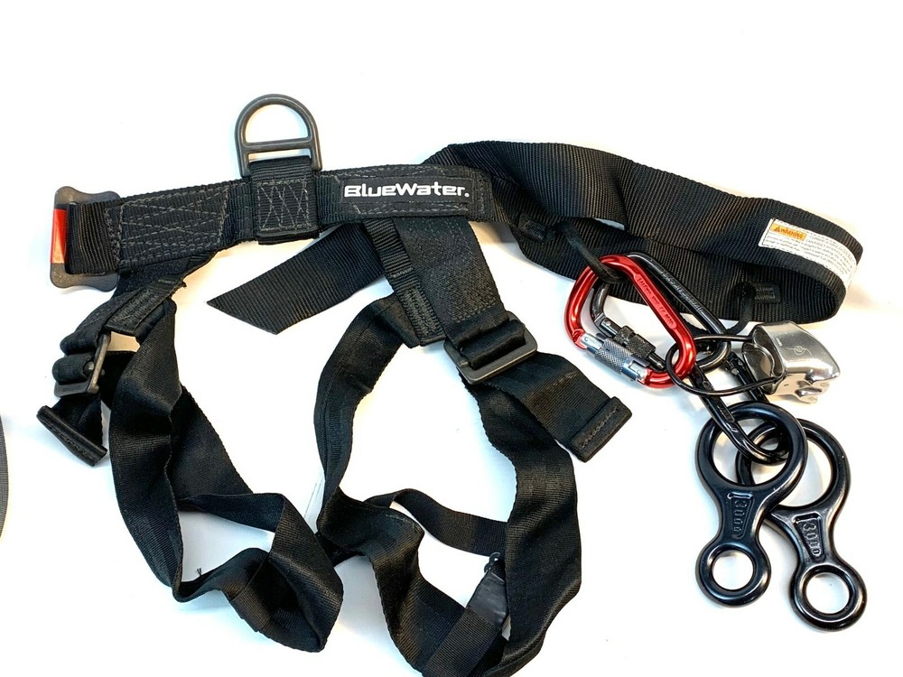 La Mano Climbing Ropes, Harness, and Clips