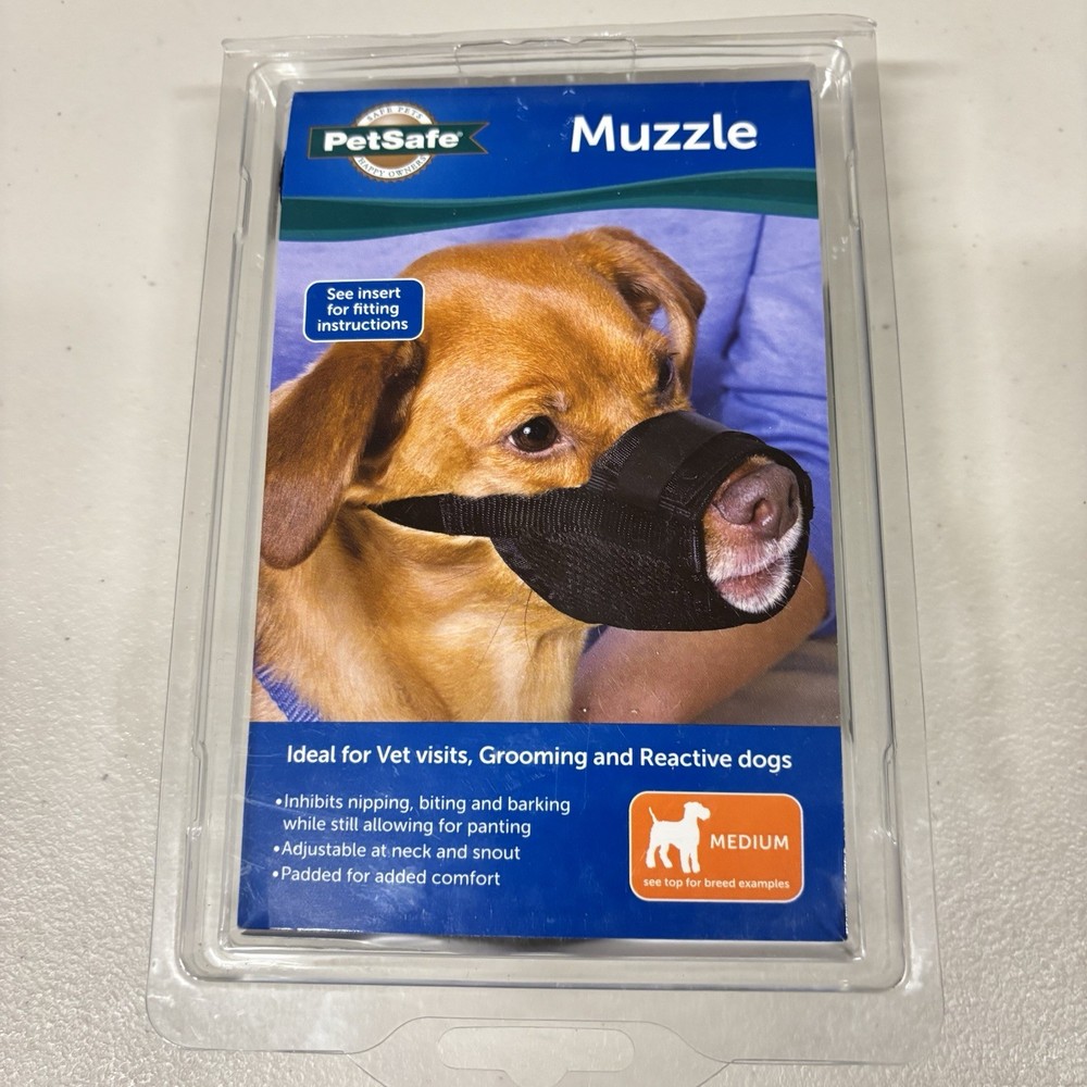 PetSafe Muzzle Medium. Black.  New In Box.