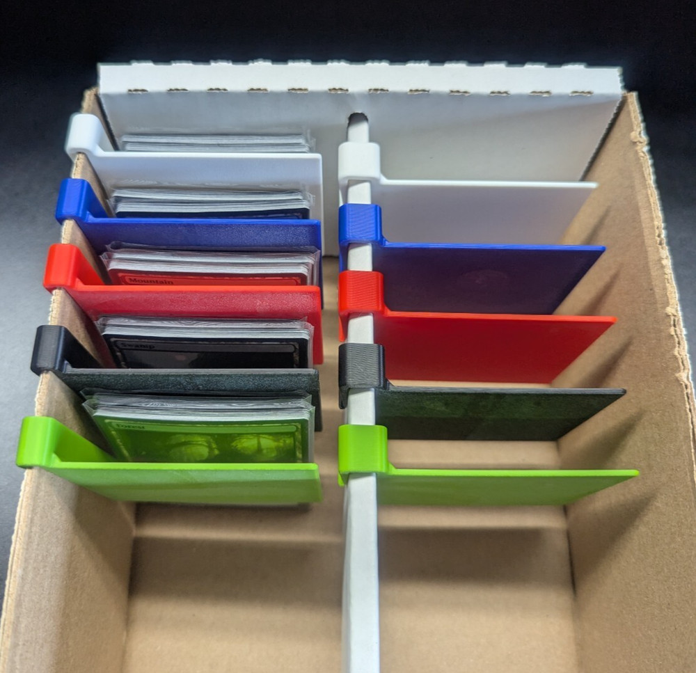 Card Divider with Retaining Clip