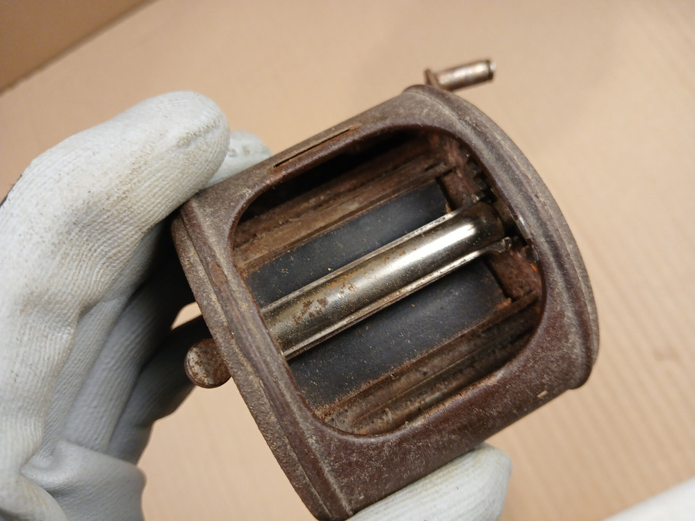 Vintage Twinplex Double Edge Razor Blade Sharpener Preowned