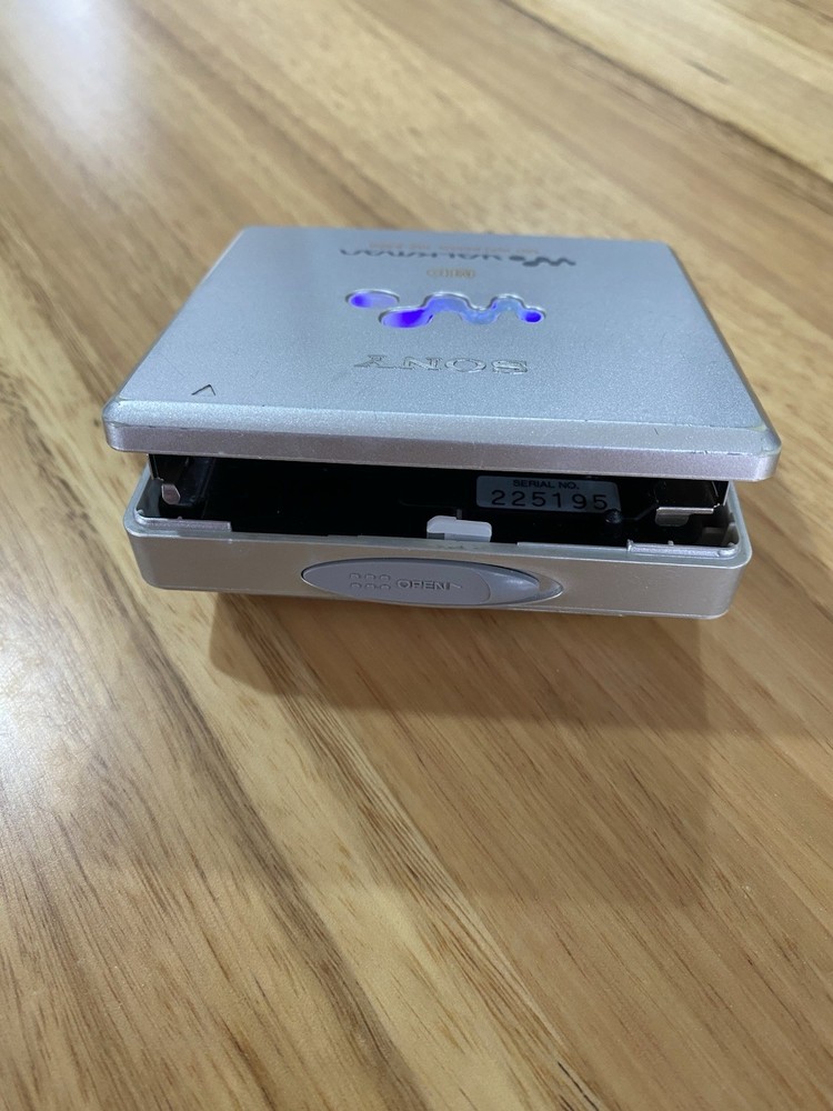 Sony MZ-E300 Mini Disk Player