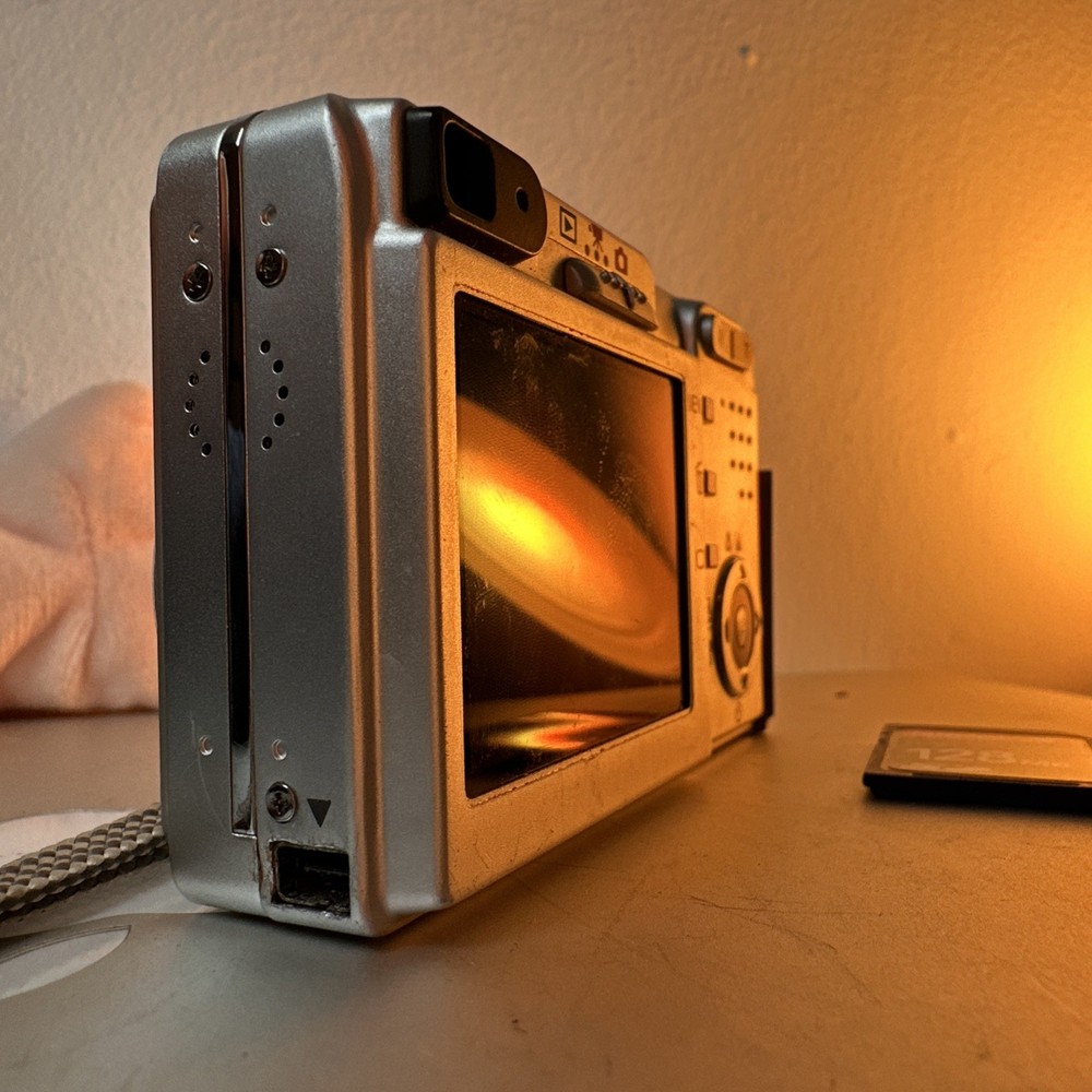 Minolta Digital Camera Dimage E40 4.0MP Silver Tested