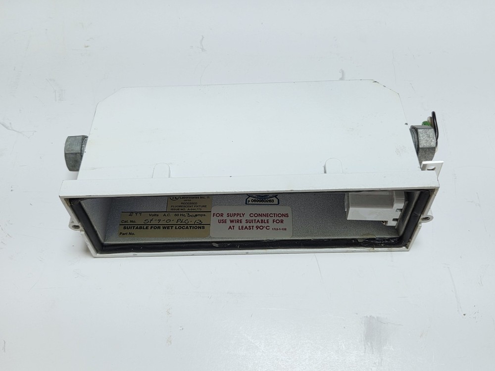 Dao Lighting Recessed Fluorescent Fixture