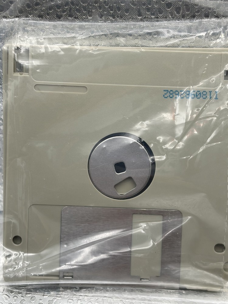 Rare Microsoft Windows 95 Interactive Demo 3.5" Floppy Disk Vintage 1995 (2pcs.)