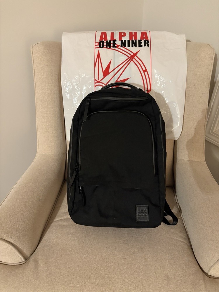 Alpha One Niner, EVADE 1.5 Backpack in Black X42