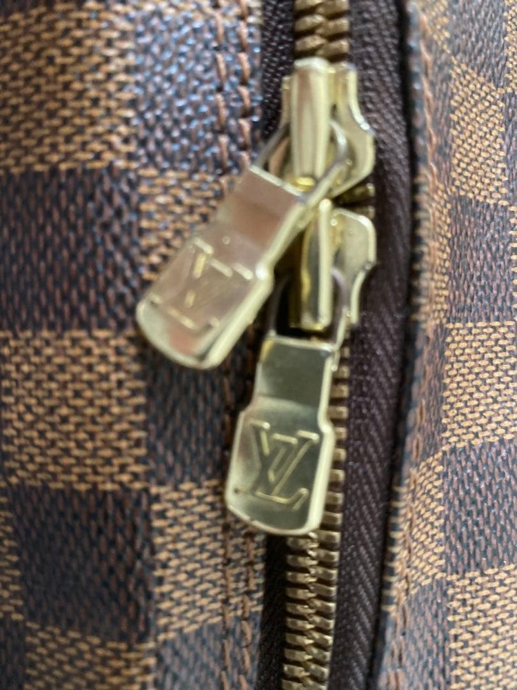 LOUIS VUITTON Damier shoulder bag