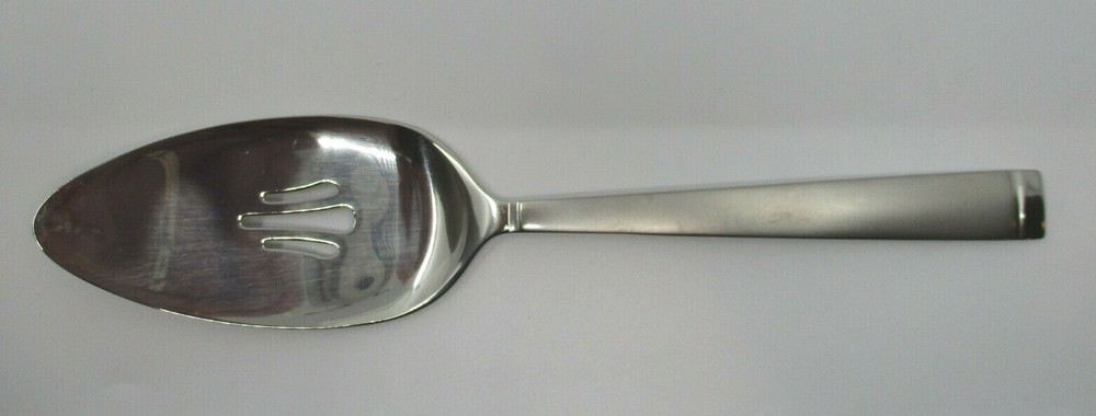 ONEIDA STAINLESS FROST PIE SERVER - 9 3/4" - 03J