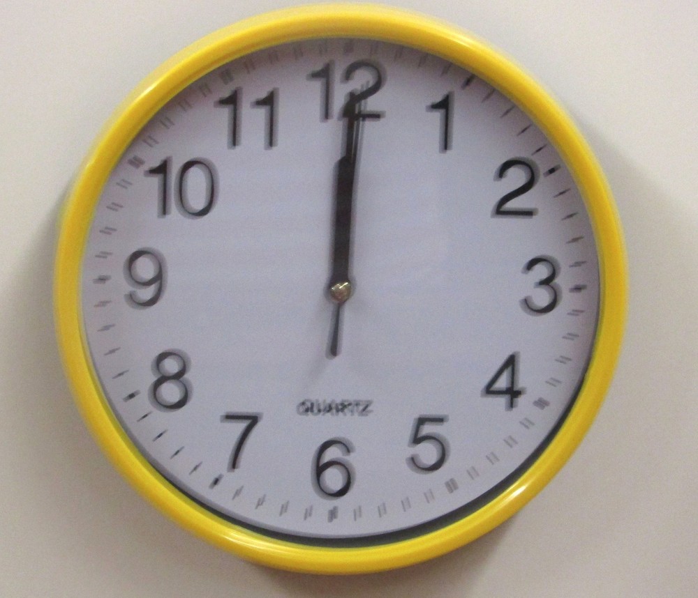 YELLOW KITCHEN WALL CLOCK 7" -  MADE BY KOLE  102-1Y