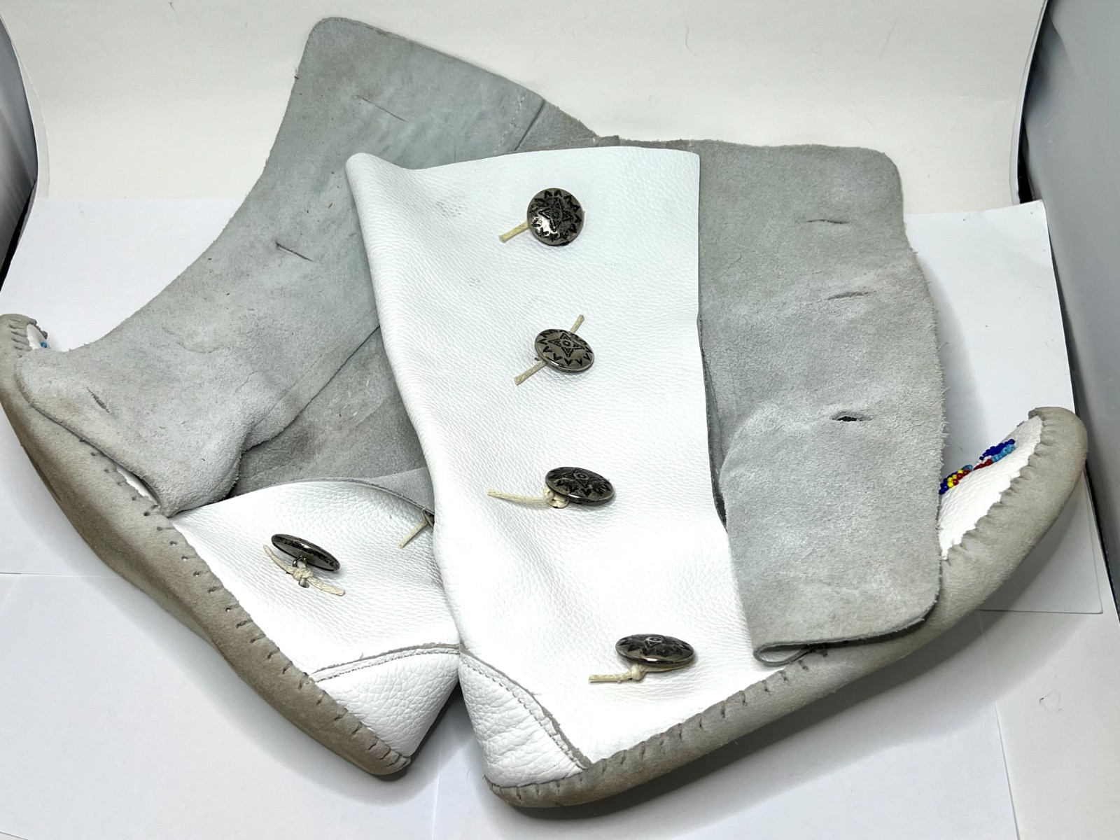 Native American - Vintage Handmade Leather Taos Powwow Moccasin Boots