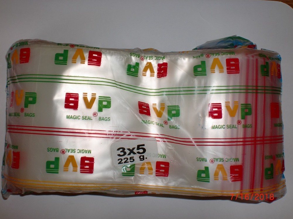 - 100 PLASTIC BAGS - 3" X 5" - SELF-SEALING - MULTI PURPOSE   (225 g.)