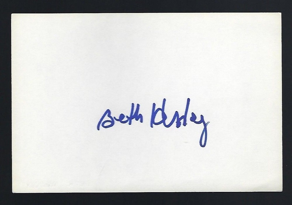 Beth Henley signed autograph 4"x6" card Pulitzer Playwright, Screenwriter