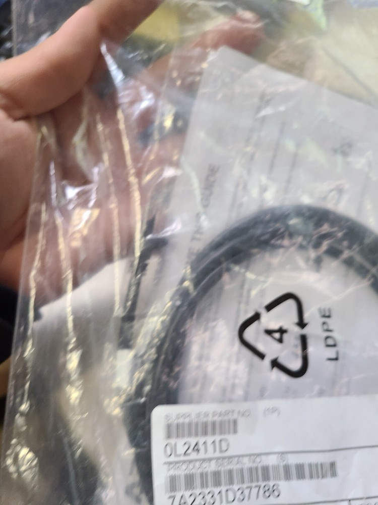 APC Lit Kit Dom Cable Networking & Connectivity 0L2411D