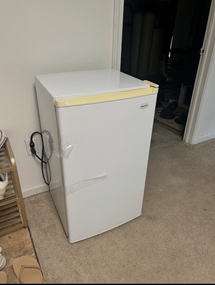 Mini Fridge
