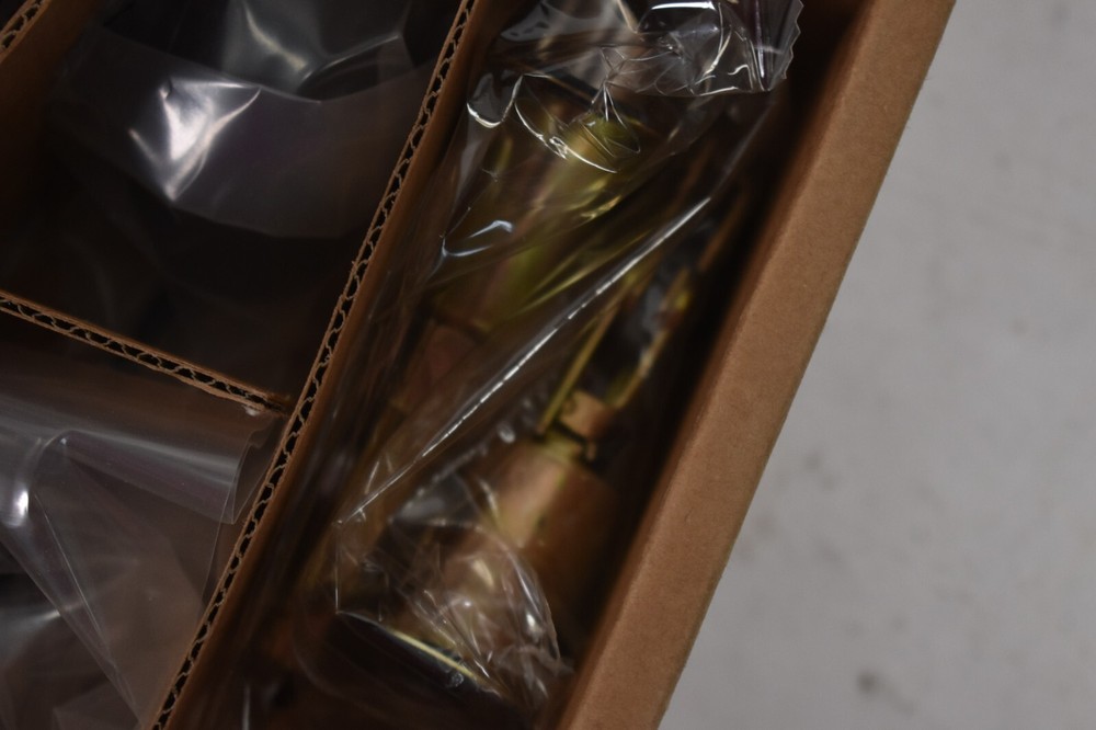 Amazon Basics Exterior Door Knobs w Lock & Deadbolt Round Matte Black Finish