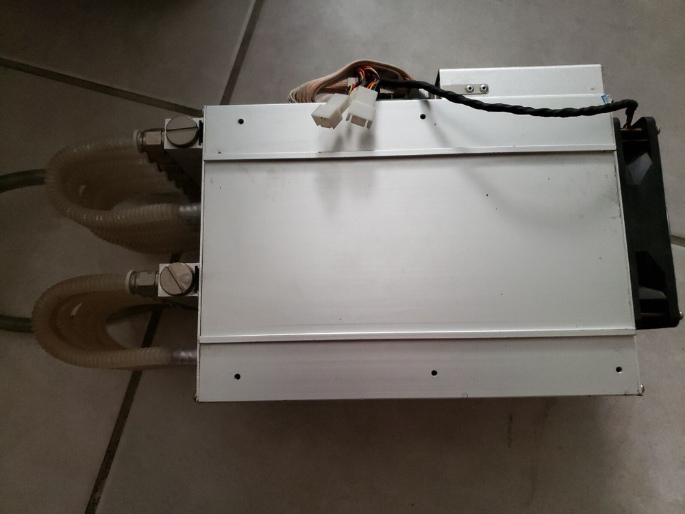 Bitmain Antminer S9 Hydro 18TH/s