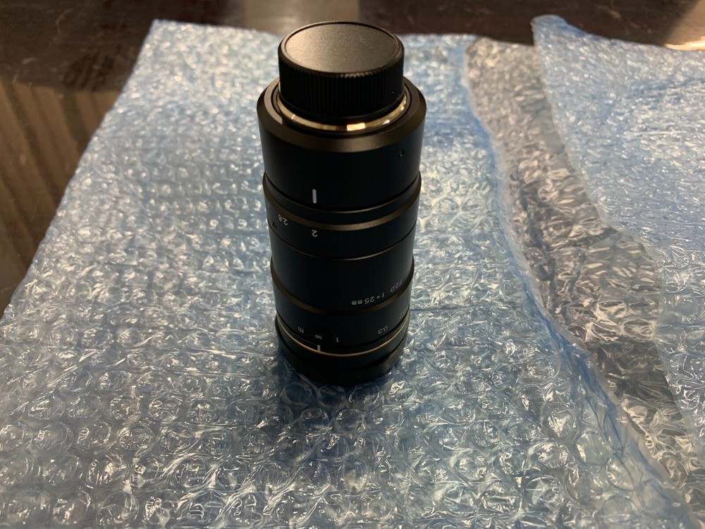 KEYENCE CA-LHE25 Super high resolution C-mount lens