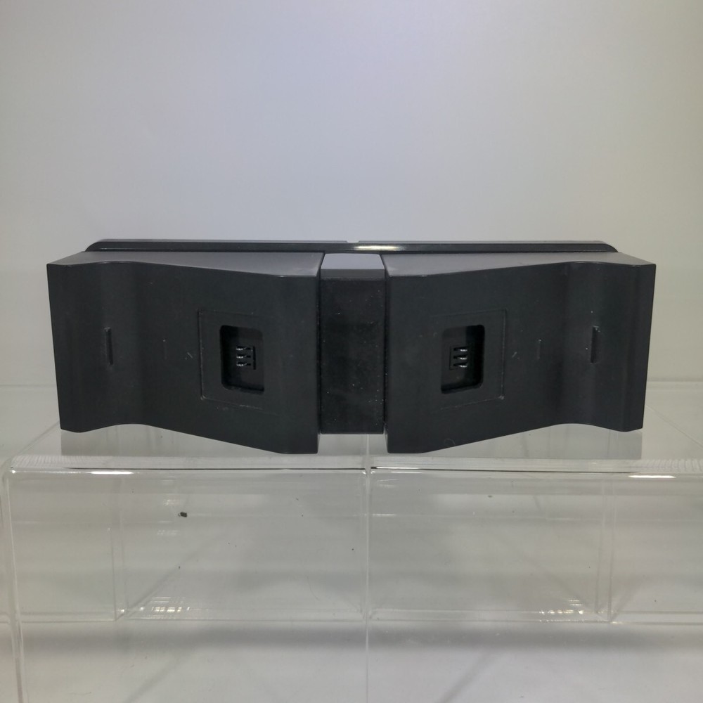 Power A XBox One Controller Charging Station Model CPFA114326-02 #ML