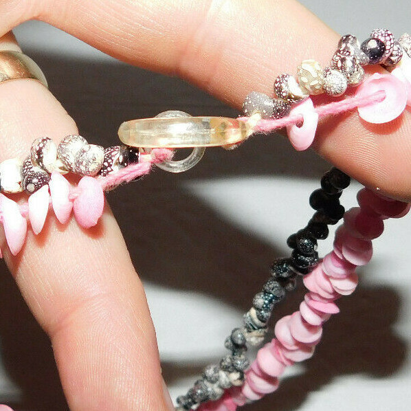 NEAT DOUBLE STRAND SMALL SEASHELL NECKLACE