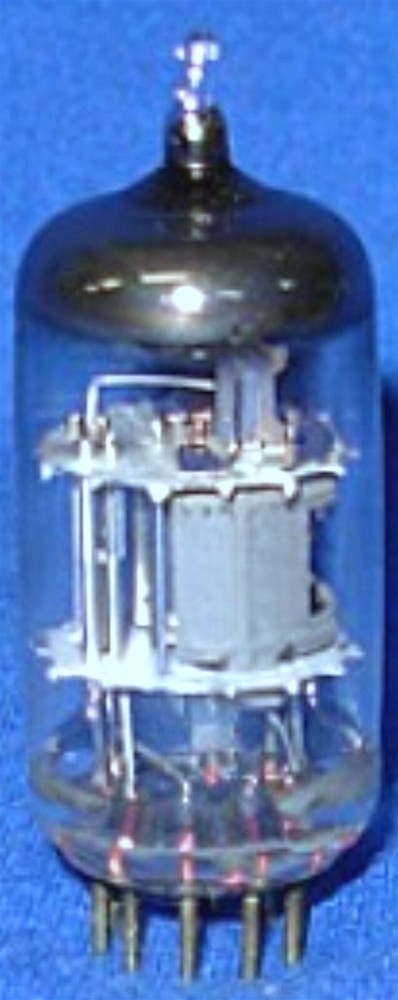 5BW8 TUBE GE TESTED & BOXED VINTAGE COMMERCIAL SURPLUS