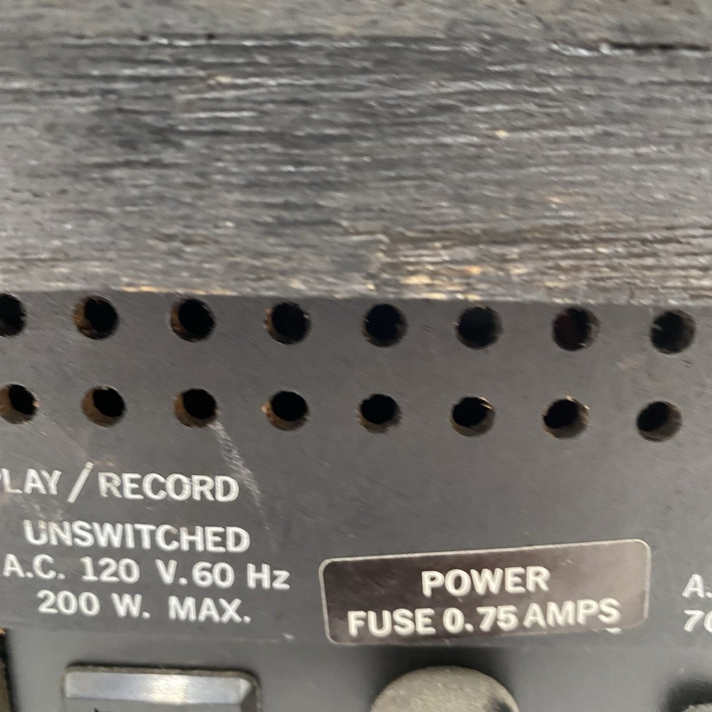 Zenith IS4040 Integrated Stereo System