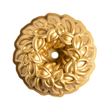 Nordic Ware Laurel Wreath Bundt® Pan