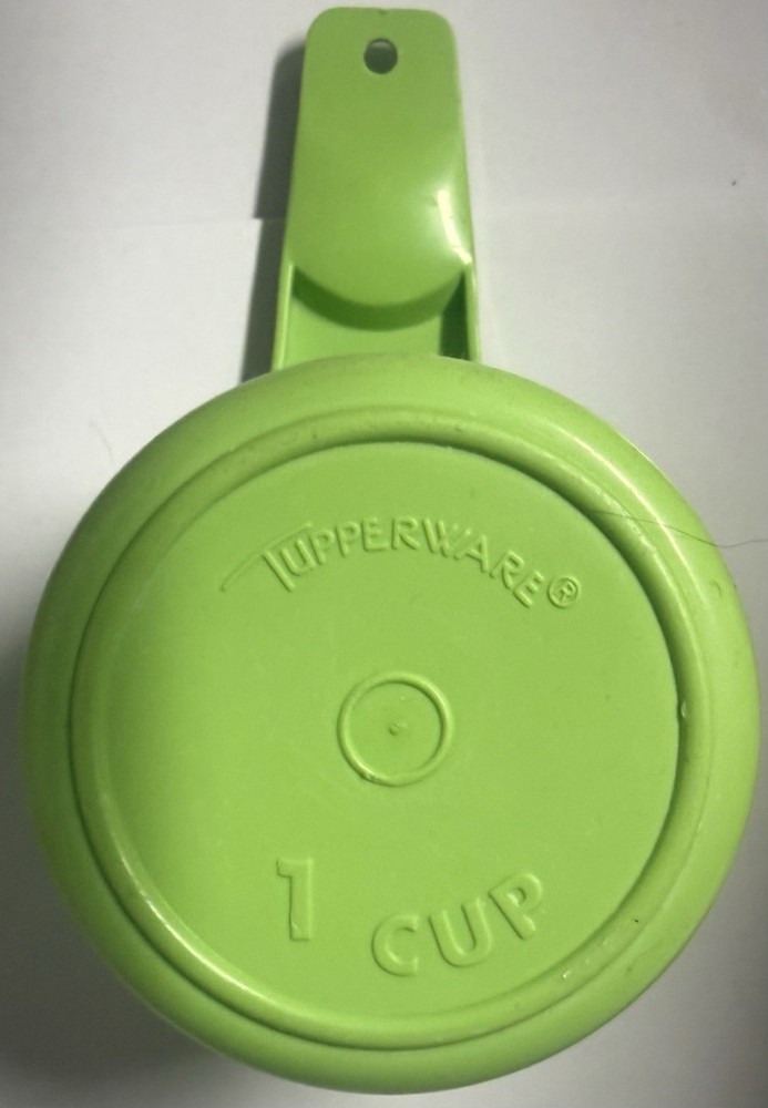 1 Cup Tupperware Measuring Cup 761-3 (Q)