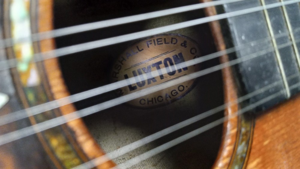 Marshall Field & Co Luxton Chicago Mandolin (READ DESCRIPTION)